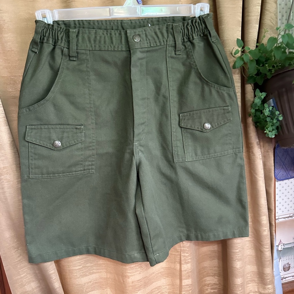 Size 18, waist 29 authentic Boy Scout shorts
